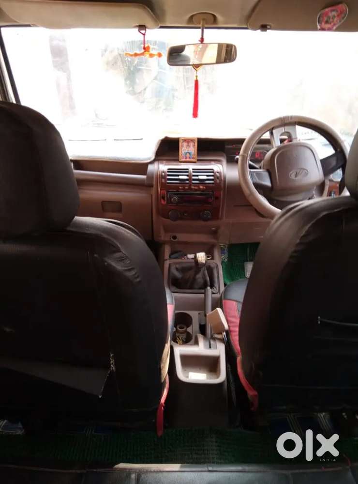 Mahindra Bolero 2015