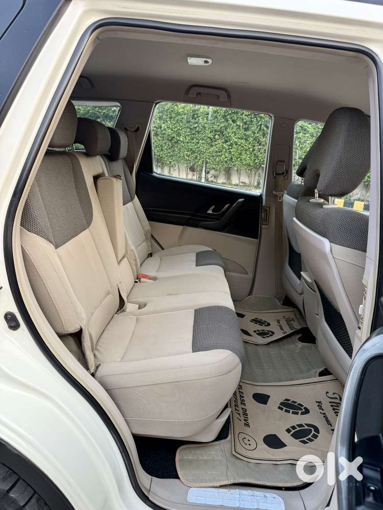 Mahindra Xuv500 W6 At, 2016, Diesel