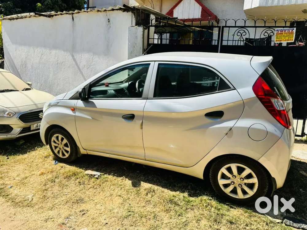 Hyundai Eon 2012 Petrol Well Maintained