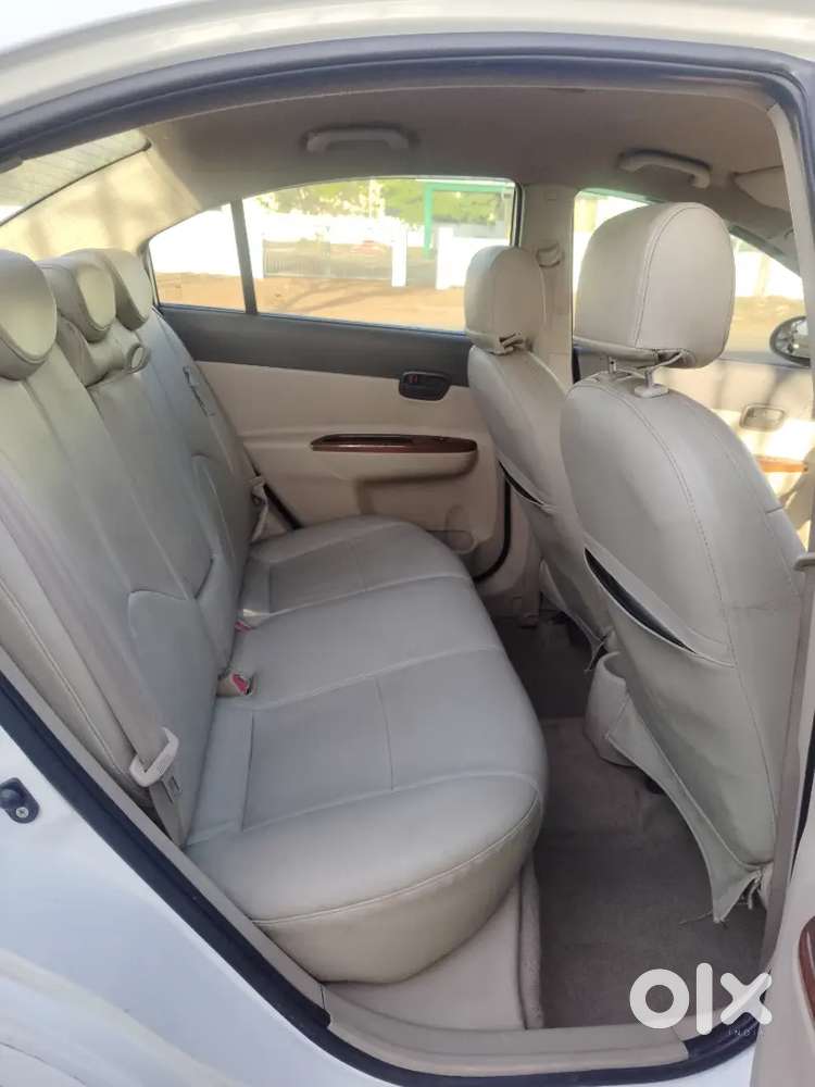 Hyundai Verna 2010 Diesel Well Maintained