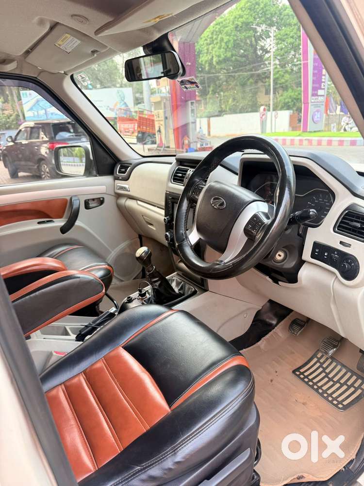 Mahindra Scorpio S10, 2014, Diesel