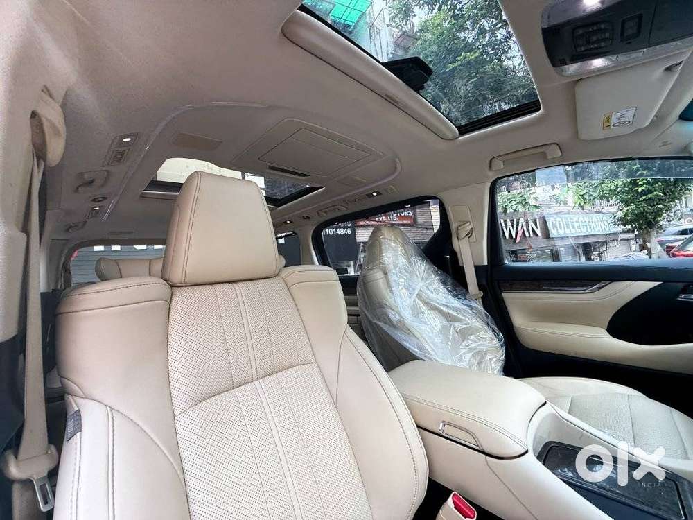 Toyota Vellfire Vip – Executive Lounge, 2021, Petrol