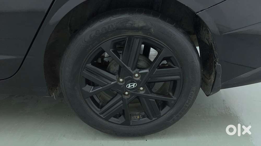 Hyundai Verna Sx 1.5 Petrol Ivt, 2023, Petrol