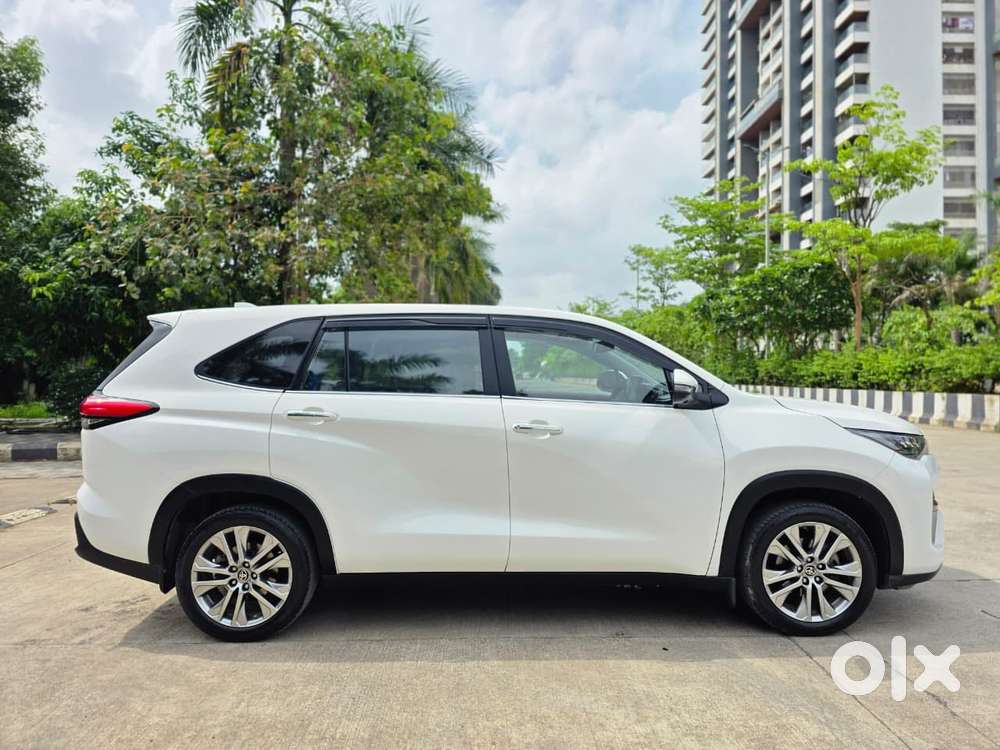 Toyota Innova Hycross 2.0 Zx (o) Hybrid 7 Str, 2024, Petrol
