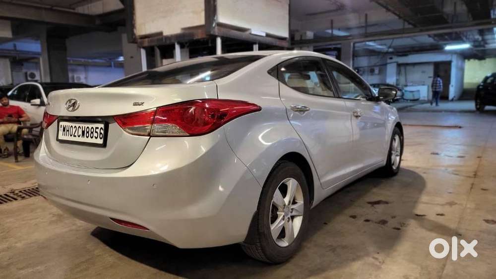 Hyundai Elantra 1.8 Sx Mt, 2013, Petrol