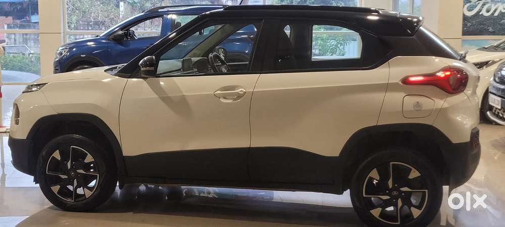Tata Punch 1.2 Revotron Creative Amt Dual Tone, 2023, Petrol