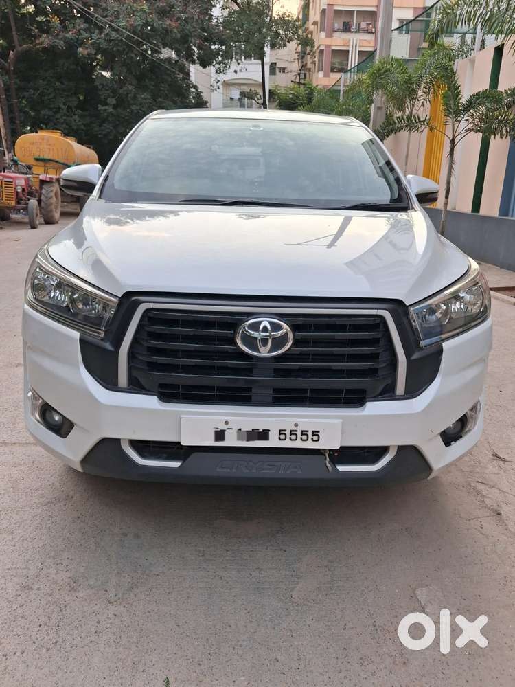 Toyota Innova Crysta [2020-ongoing] 2.7 Gx Mt 7 Str, 2023, Diesel