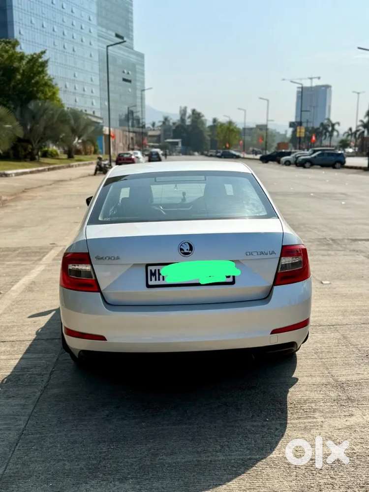 Skoda Octavia 2016 Petrol 80000 Km Driven