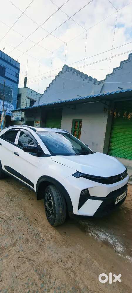 Tata Nexon Smart Plus 2023