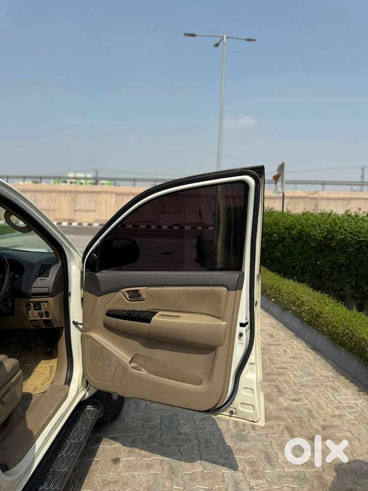 Toyota Fortuner 2013 Low Km