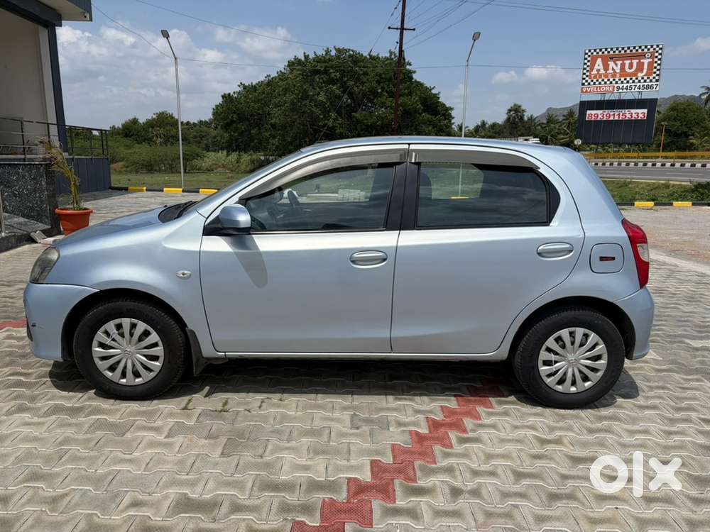 Toyota Etios Liva 2012