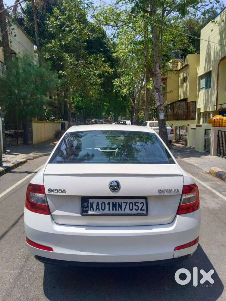 Skoda Octavia 2013-2017 Style Plus 1.8 Tsi At, 2016, Petrol