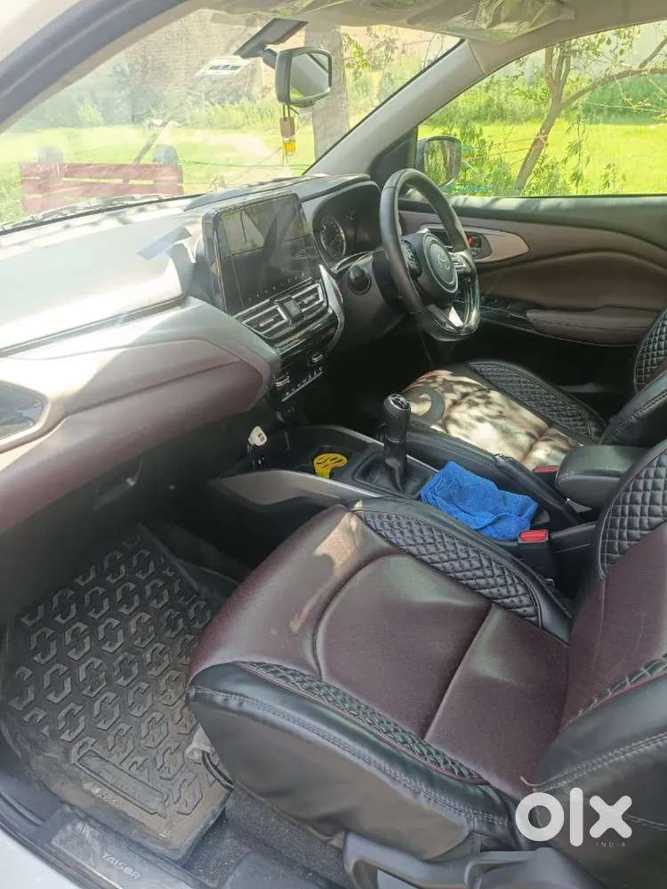 Toyota Urban Cruiser Taisor 2024 Petrol 26325 Km Driven