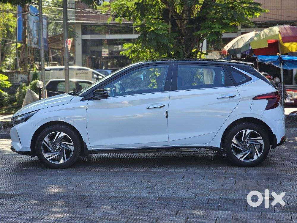 Hyundai I20 Asta (o) 1.2 Ivt, 2022, Petrol