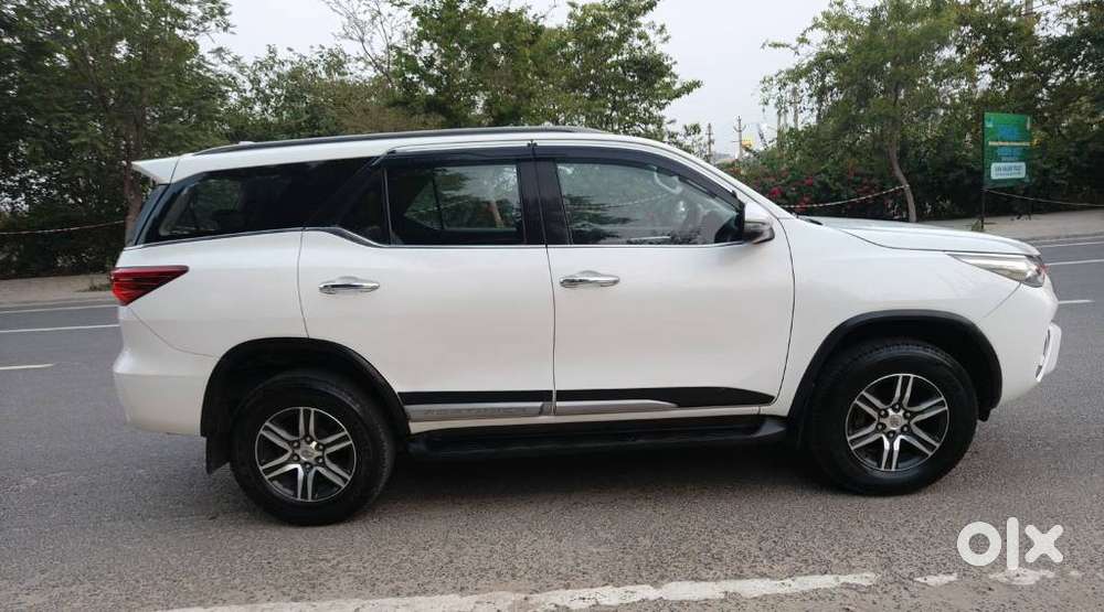 Toyota Fortuner 4x2 At 2.8 Diesel, 2018, Diesel
