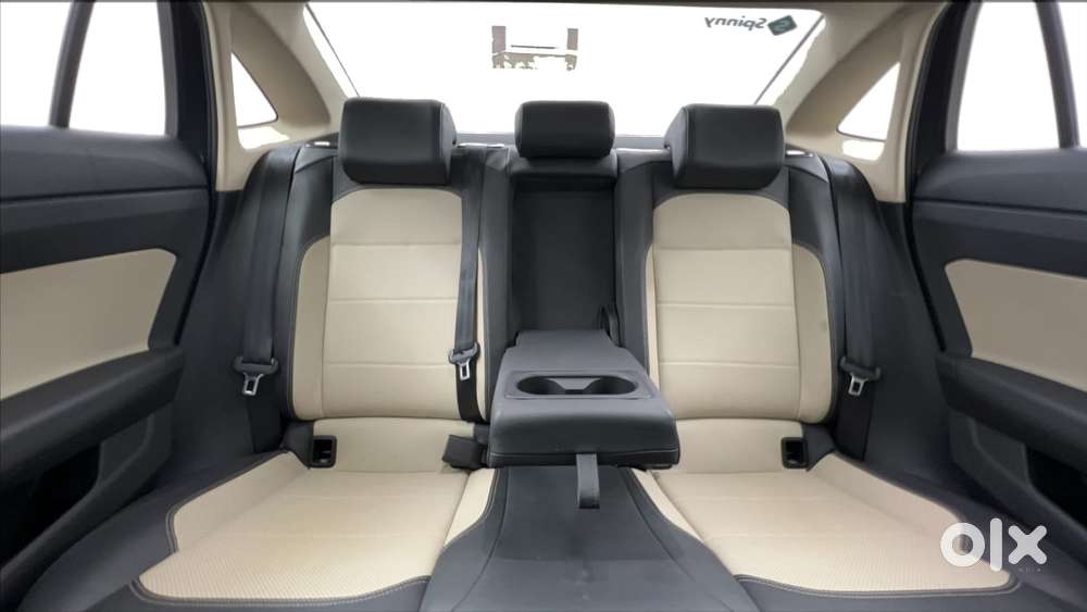 Skoda Slavia Style 1.5l Tsi Dsg, 2023, Petrol