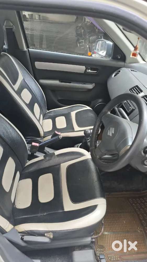 Maruti Suzuki Swift Dzire 2011 Diesel 136000 Km Driven