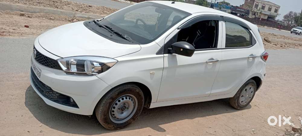 Tata Tiago 1.2 Revotron Xt (o), 2022, Petrol
