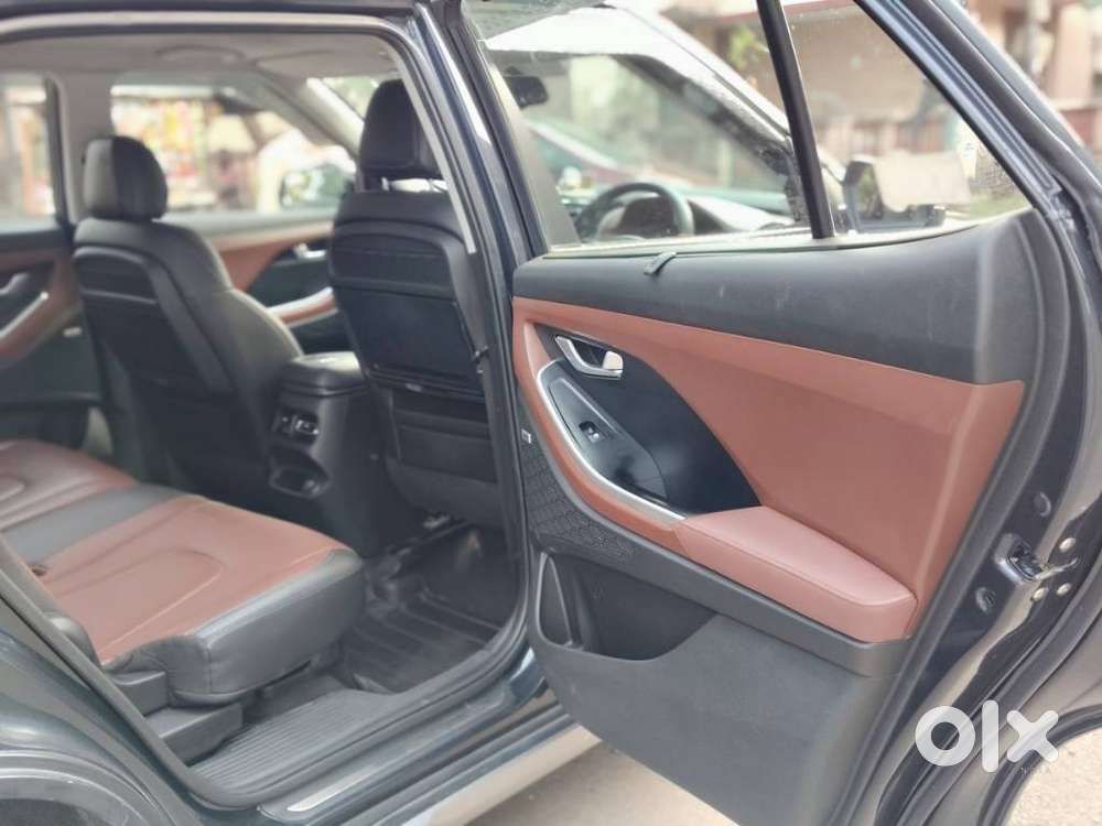 Hyundai Alcazar Platinum, 2021, Petrol