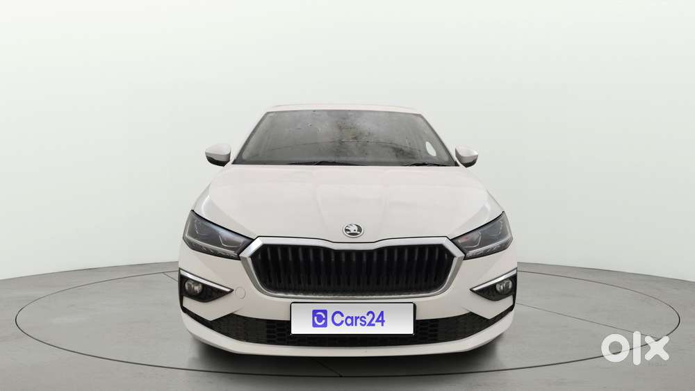 Skoda Slavia 1.0 Tsi Style At, 2023, Petrol