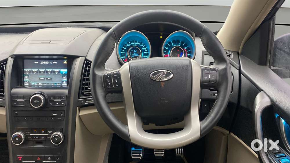 Mahindra Xuv500 2.2 W10, 2015, Diesel