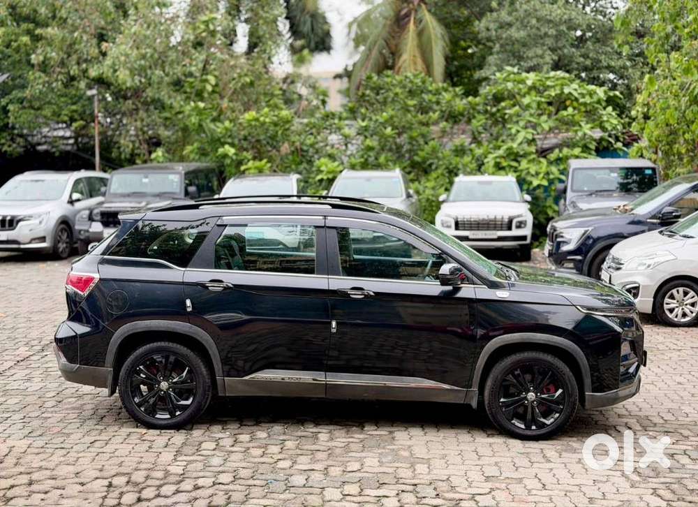 Mg Hector Plus Sharp Pro Blackstorm 1.5 Turbo Petrol Cvt 7 Str, 2024..
