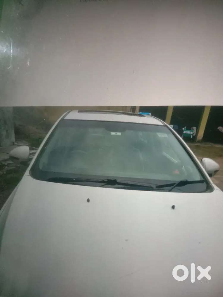 Chevrolet Cruze Ltz 2012 Car Top Model Neat And Clean