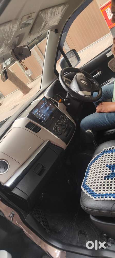 Maruti Suzuki Wagon R Vxi Amt1.2, 2016, Petrol