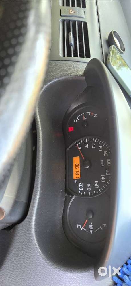 Maruti Suzuki Swift Dzire Lxi Option, 2011, Petrol
