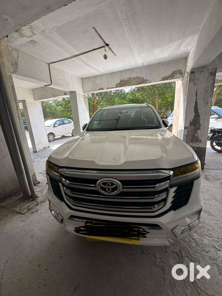 Land Cruiser Converted Fortuner