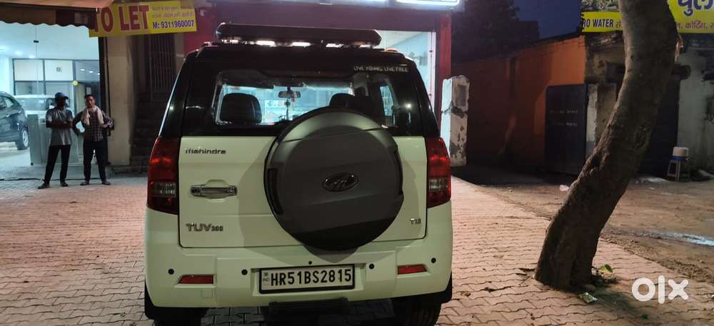 Mahindra Tuv 300 T10 Dual Tone, 2018, Diesel