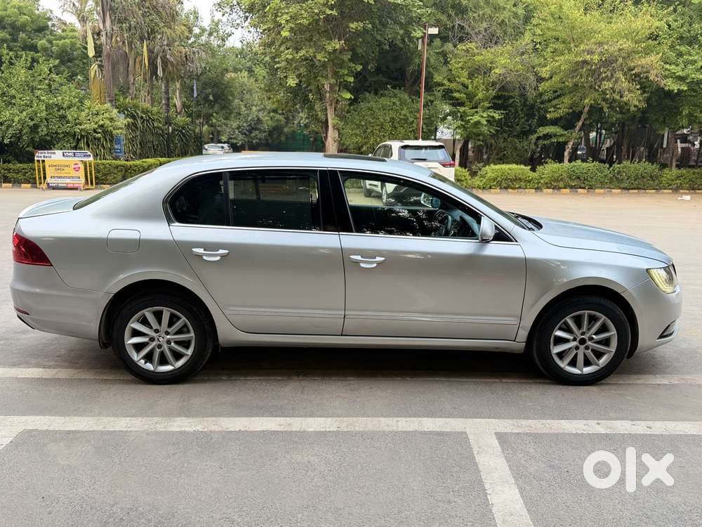 Skoda Superb 1.8 Elegance Tsi At, 2015, Petrol