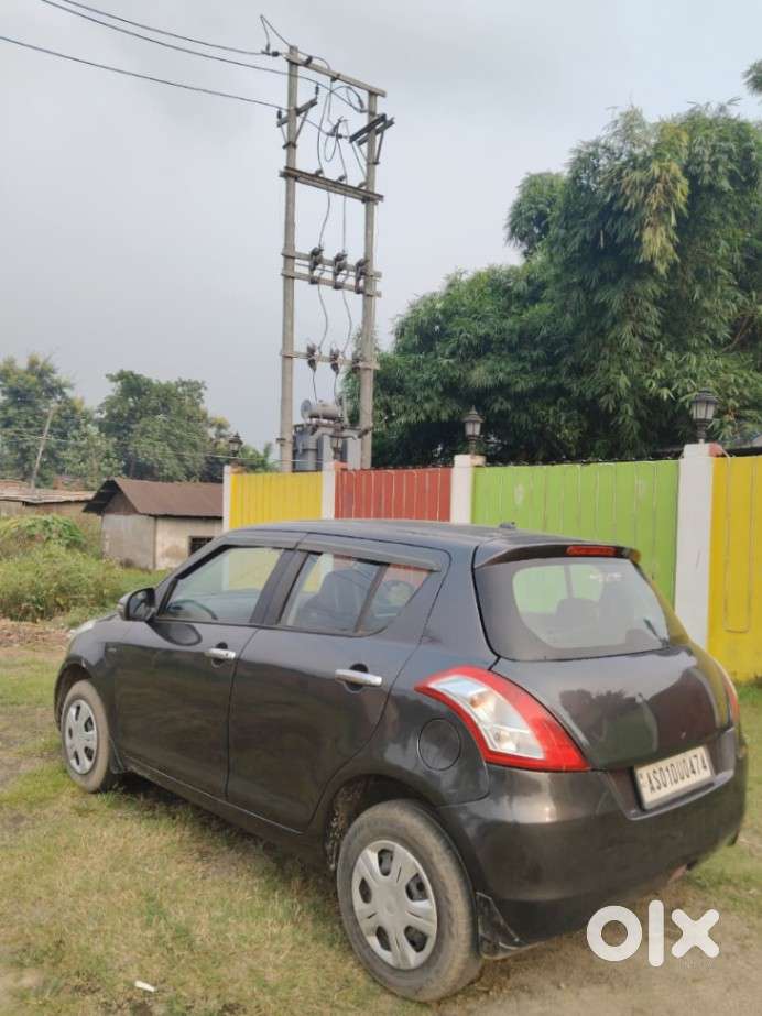 Maruti Suzuki Swift Vxi Abs Bsiv, 2017, Petrol