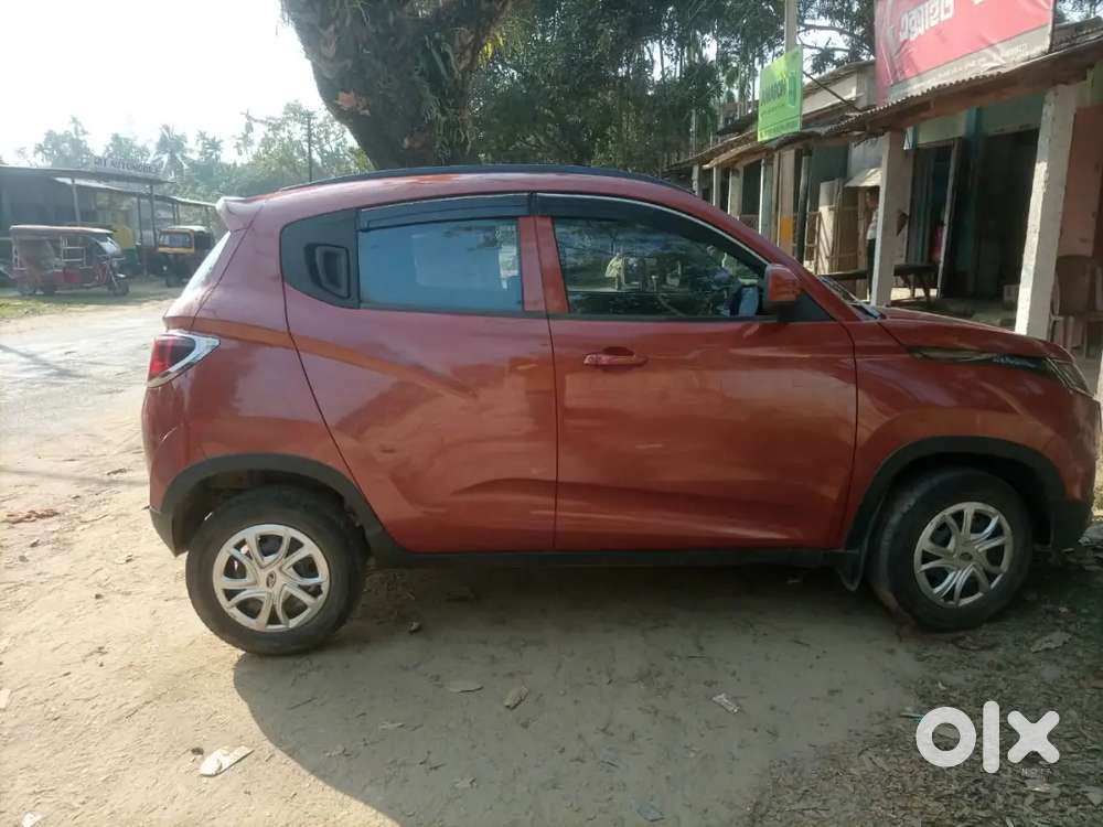 Mahindra Kuv 100 2016 Petrol 42000 Km Driven ..