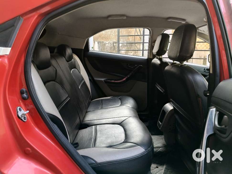 Tata Nexon Amt 1.2 Revotron Xma, 2019, Petrol