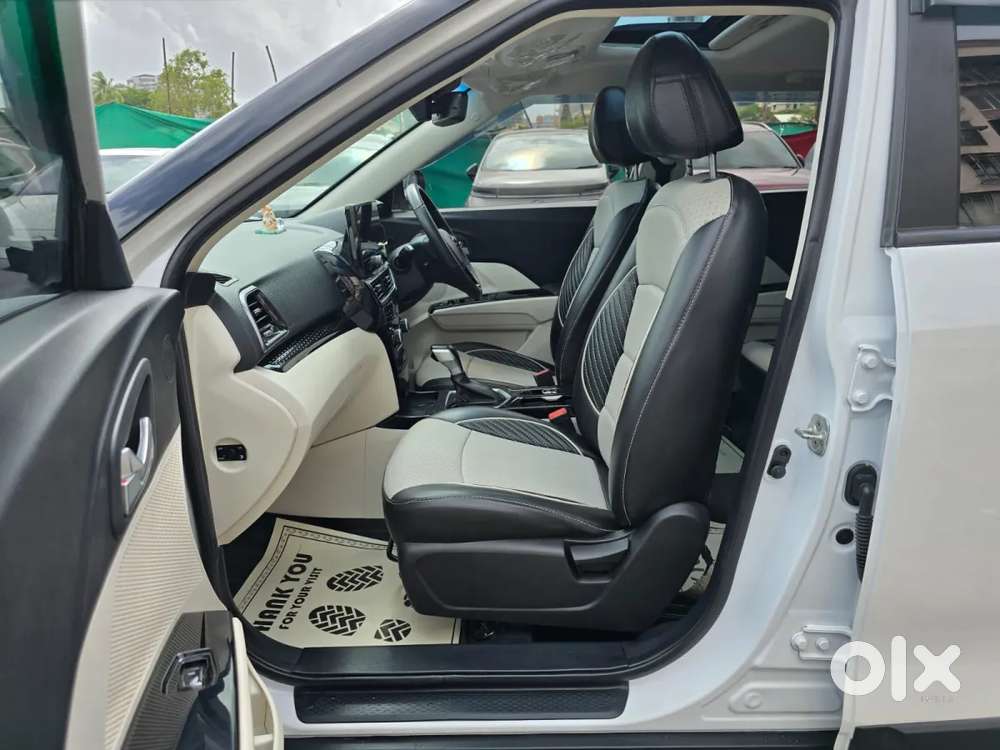 Mahindra Xuv 3xo Ax5l 1.2 Petrol At, 2025, Petrol