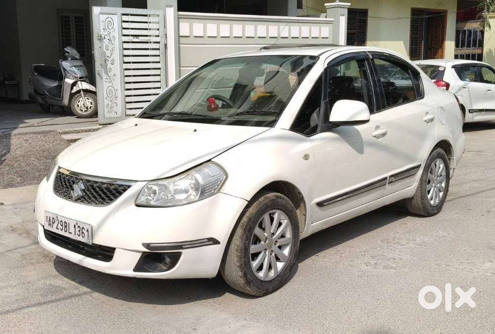 Maruti Suzuki Sx4 Zxi Automatic Bs-iv, 2011, Petrol