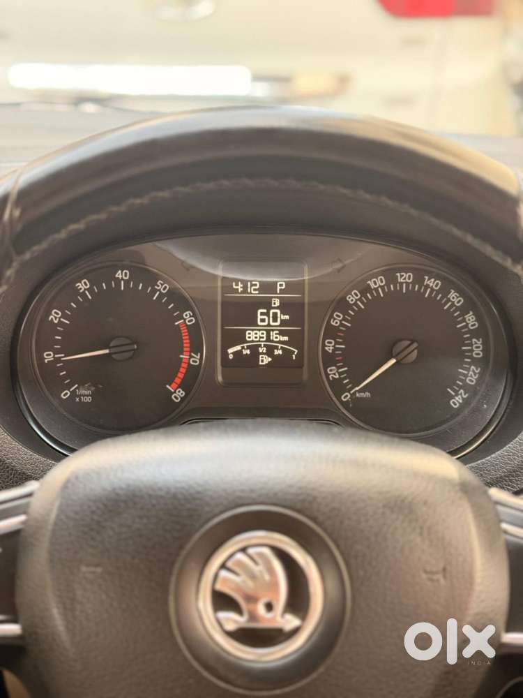 Skoda Rapid 1.6 Mpi Style Plus