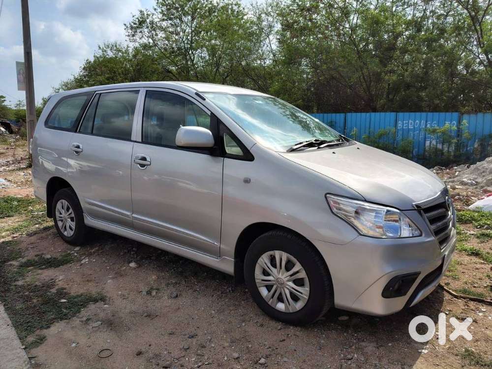 Toyota Innova 2.5 G (diesel) 8 Seater, 2014, Diesel