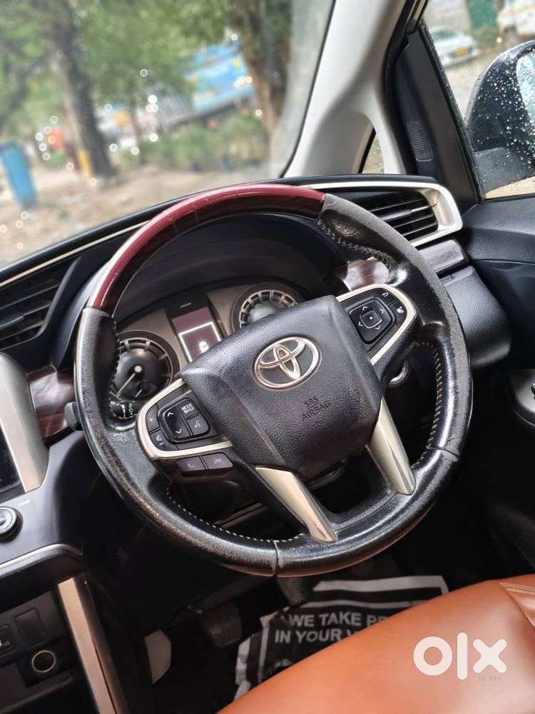 Toyota Innova Crysta 2.4 V, 2017, Diesel