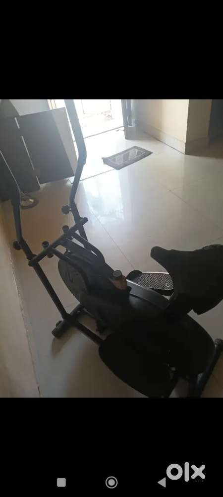 Gym Exercise Cycle for Sale; Excellent Condition