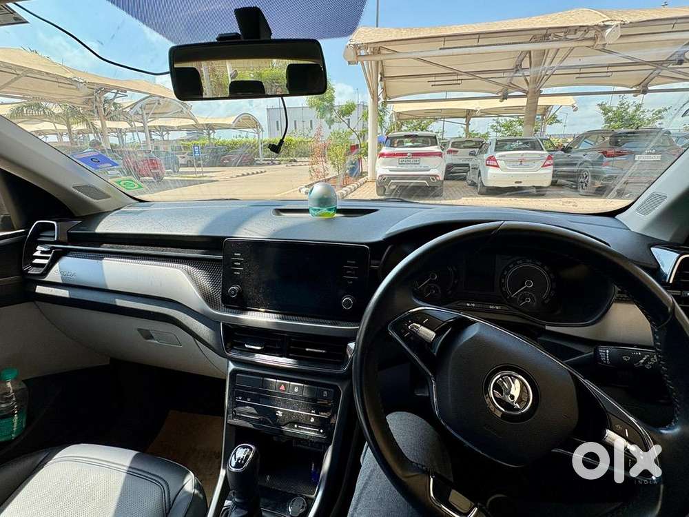 Skoda Petrol Manual 2023