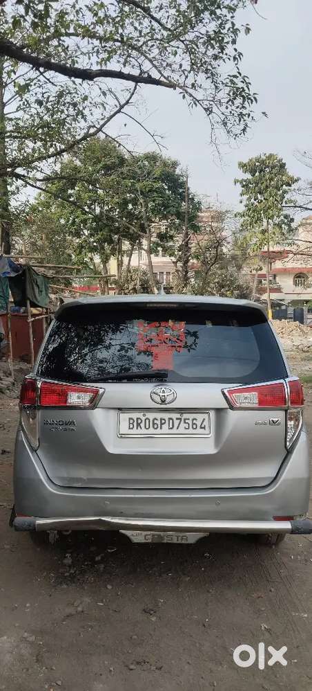 Toyota Innova Crysta 2018 Diesel 93000 Km Driven
