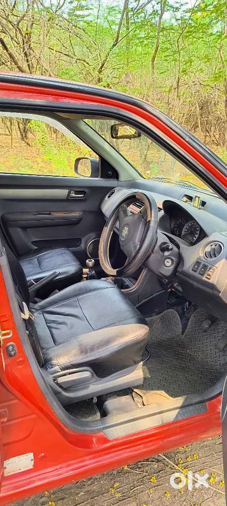 Maruti Suzuki Swift Vxi