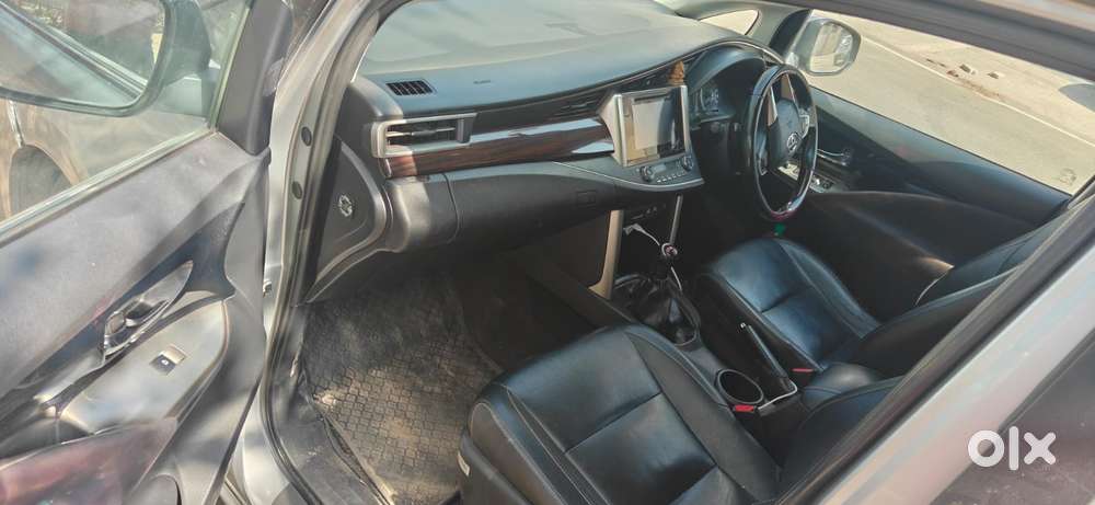 Toyota Innova Crysta 2.4 Zx Mt, 2017, Diesel