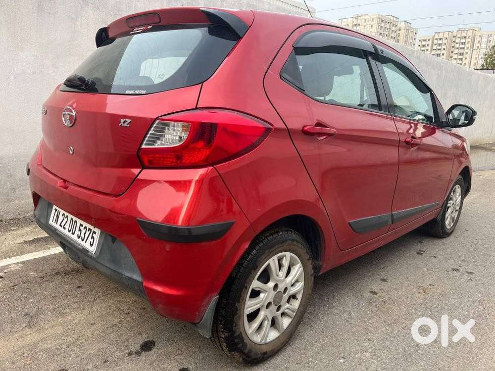Tata Tiago, 2016, Petrol