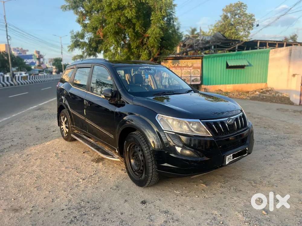 Mahindra Xuv500 2017 Diesel 120000 Km Driven