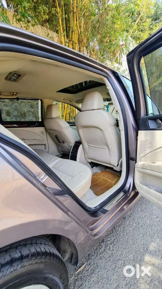 Skoda Superb Elegance 2010 Diesel Automatic