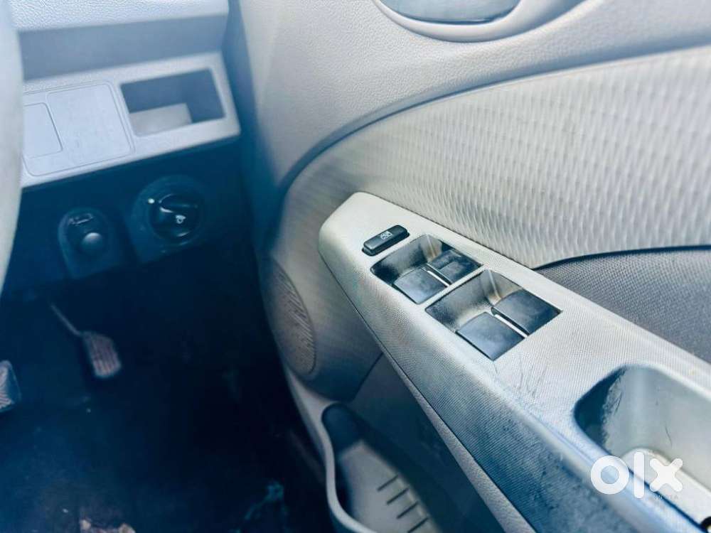 Toyota Etios Cross 1.5l V, 2011, Petrol