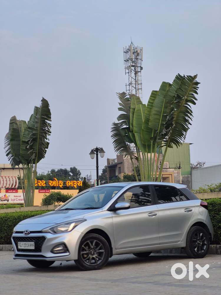 Hyundai I20 Sportz 1.2 Mt Dual Tone, 2020, Diesel